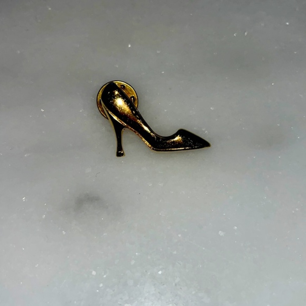 Stuart Weitzman High Heel Pin